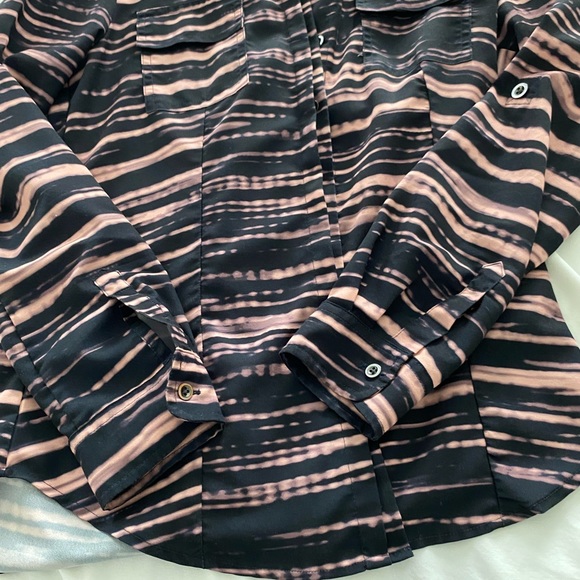 Calvin Klein button down shirt - Picture 5 of 7